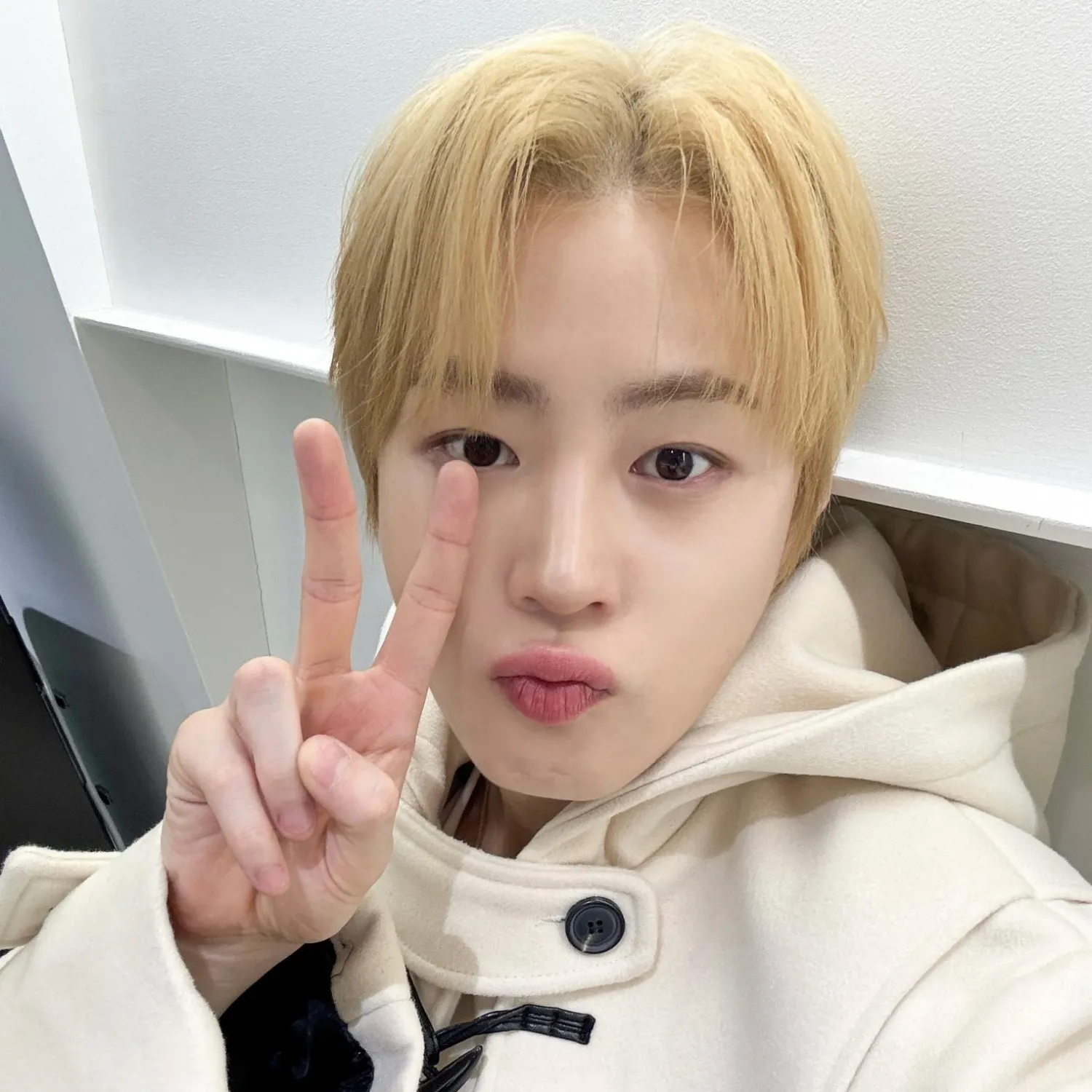 Latest photo of Ha Sungwoon