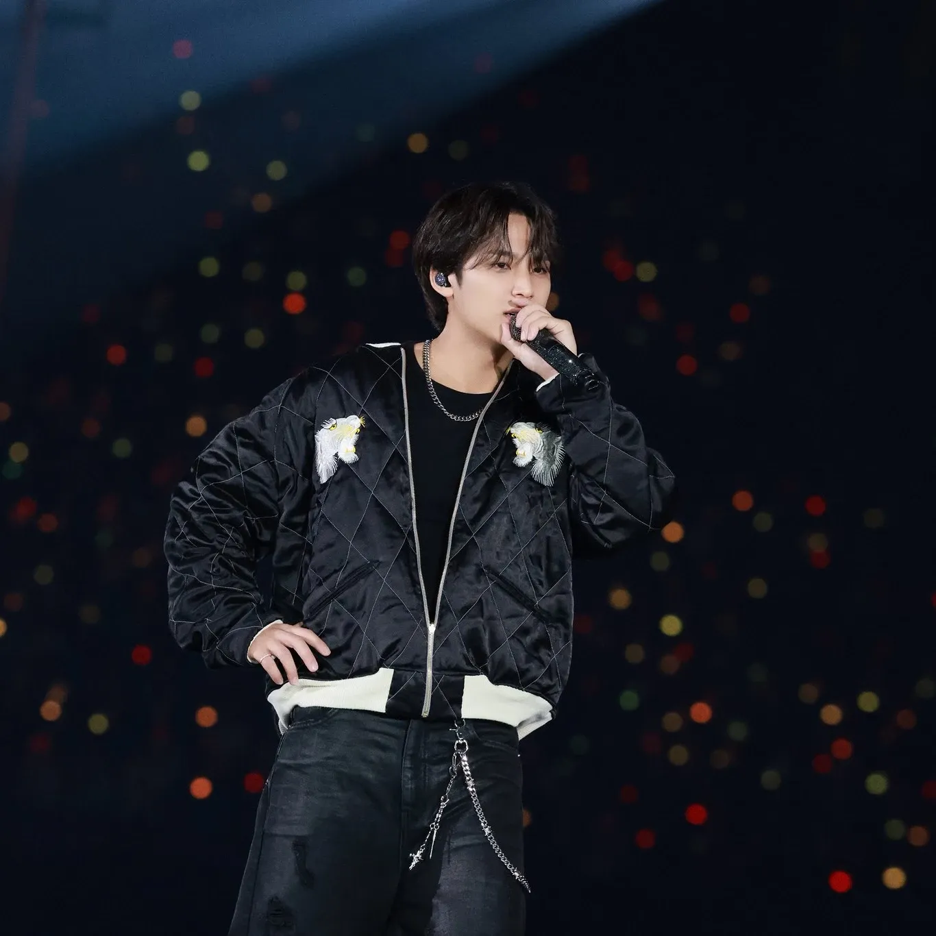 Latest photo of Mingyu (SEVENTEEN)