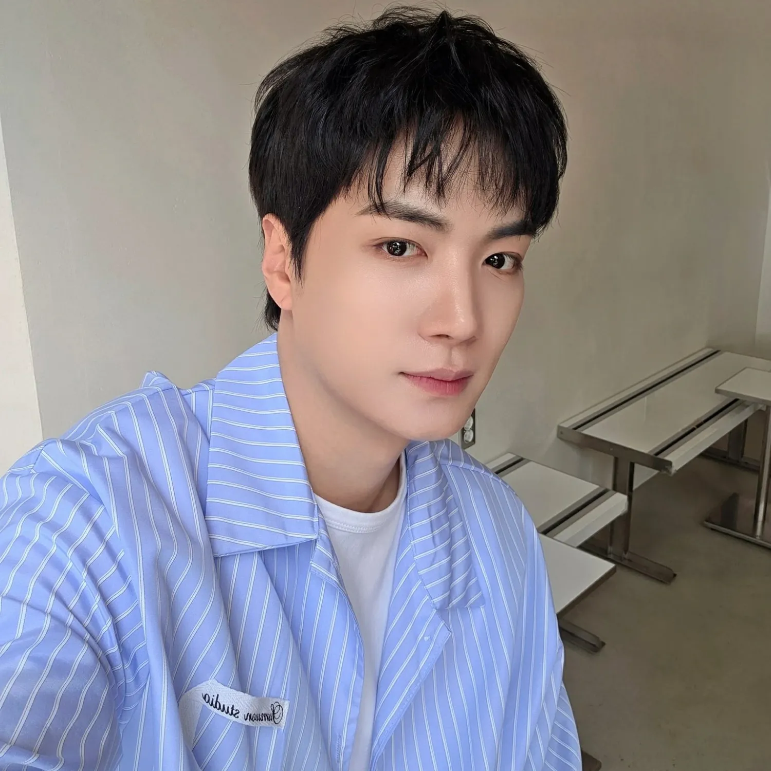 Behind-the-scenes cut of Kim Jonghyeon