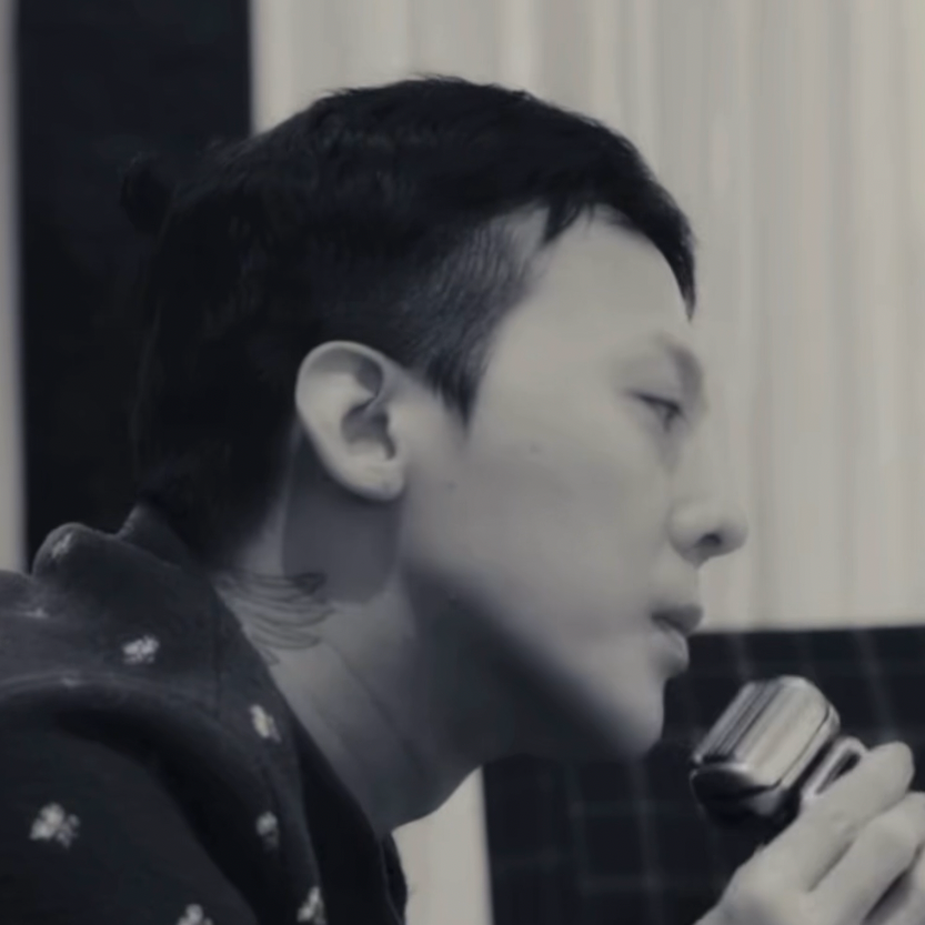 A moment captured by G-DRAGON (BIGBANG)'s fan