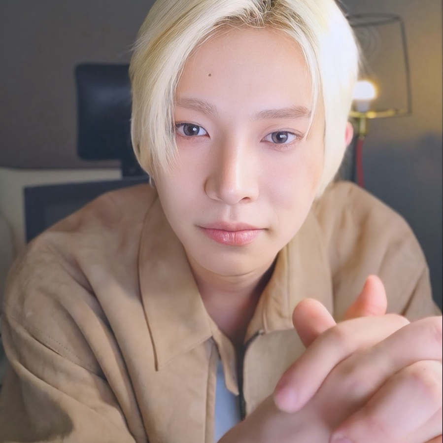 에반 최근 활동샷