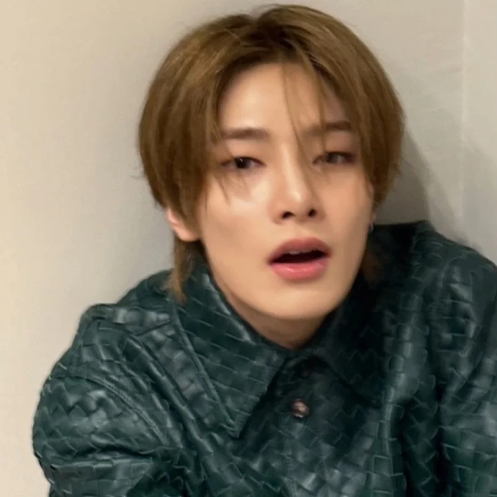 Behind-the-scenes cut of I.N (Stray Kids)