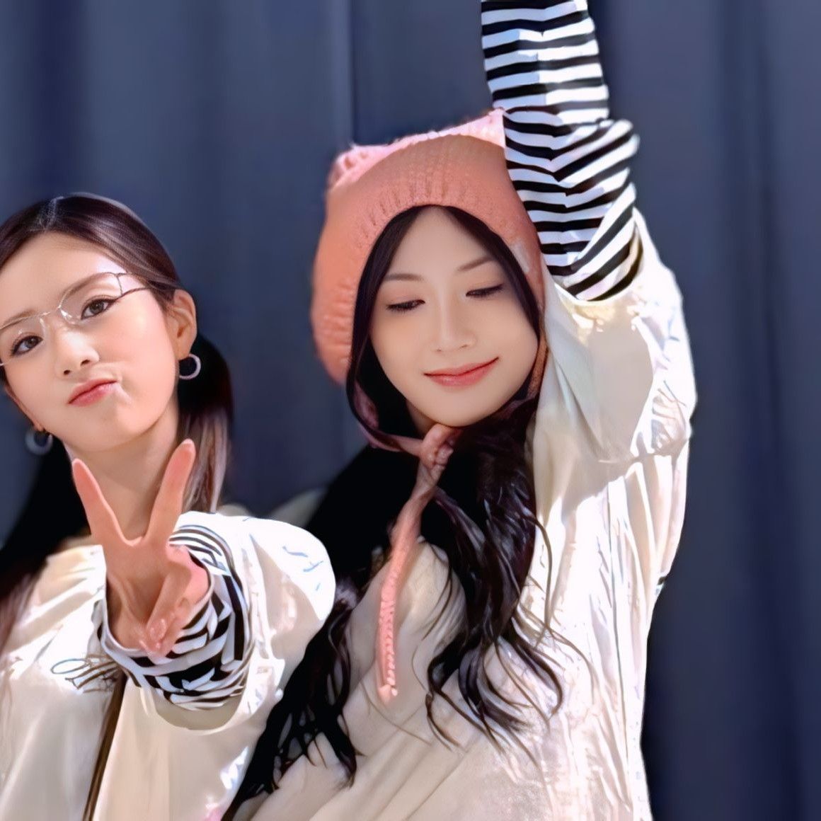 Momen yang diabadikan oleh penggemar Apink