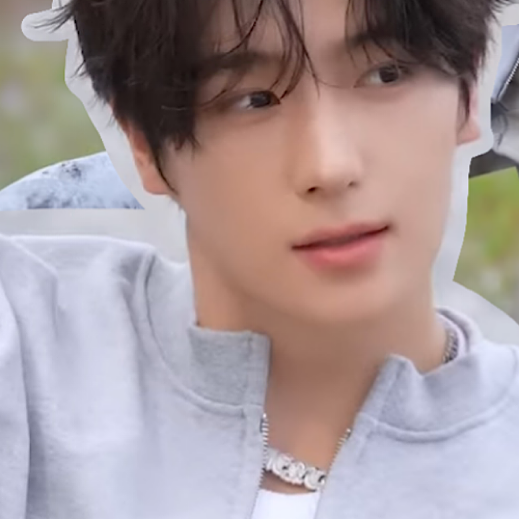 A moment captured by Hyunjae (THE BOYZ)'s fan