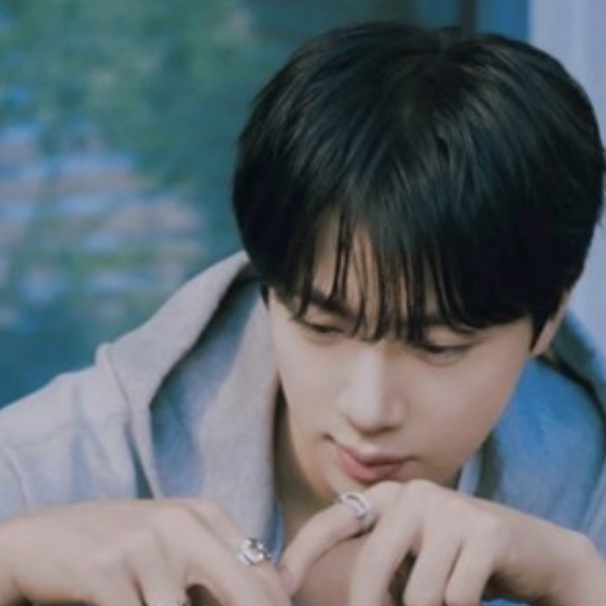 Behind-the-scenes cut of Jin (BTS)