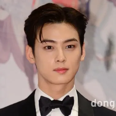 Latest photo of Eunwoo (ASTRO)