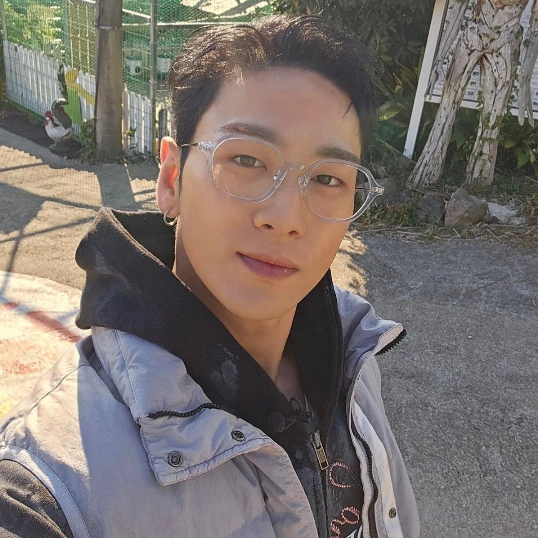 백호의 비하인드 컷