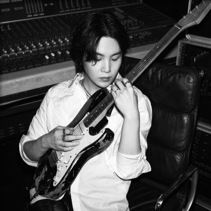 슈가 (방탄소년단) 최근 활동샷