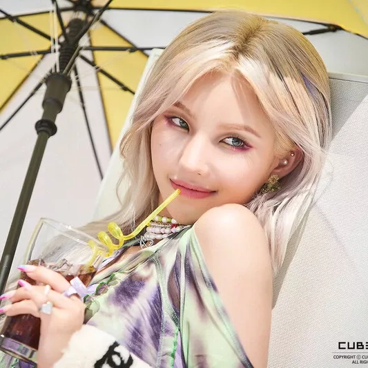 Recent activity shot of Soyeon (i-dle)