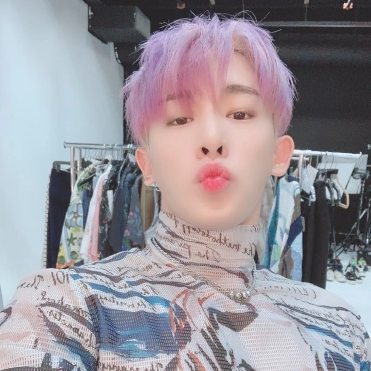 A moment captured by Wonho's fan