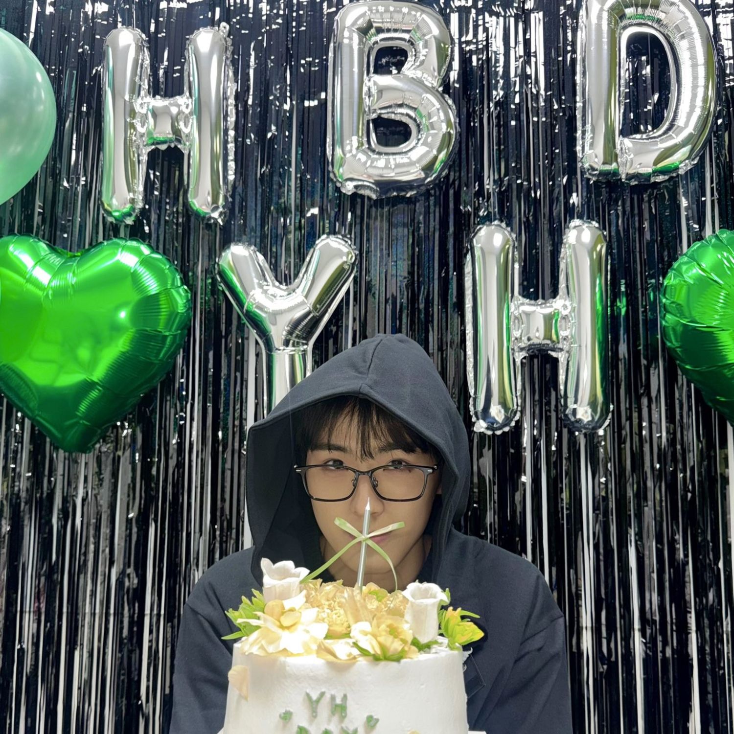 Latest photo of Yonghee (CIX)