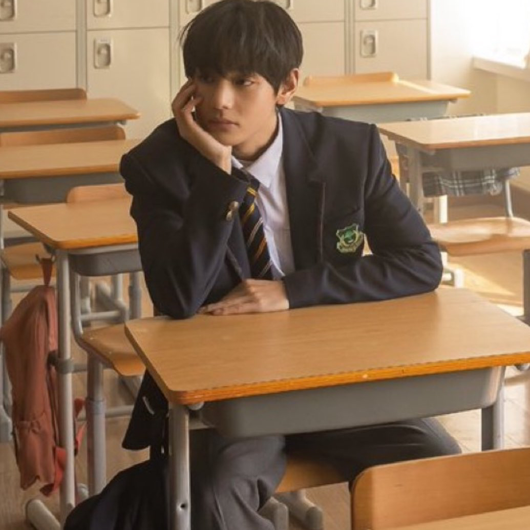 Foto terbaru V (BTS)