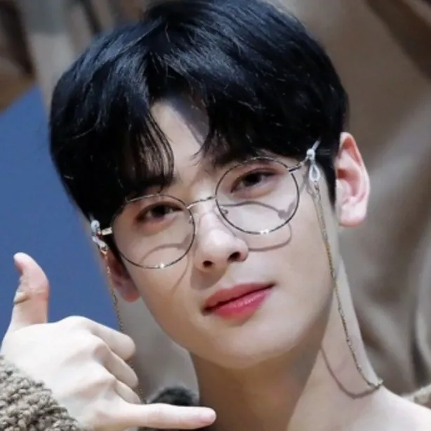 Recent activity shot of Eunwoo (ASTRO)