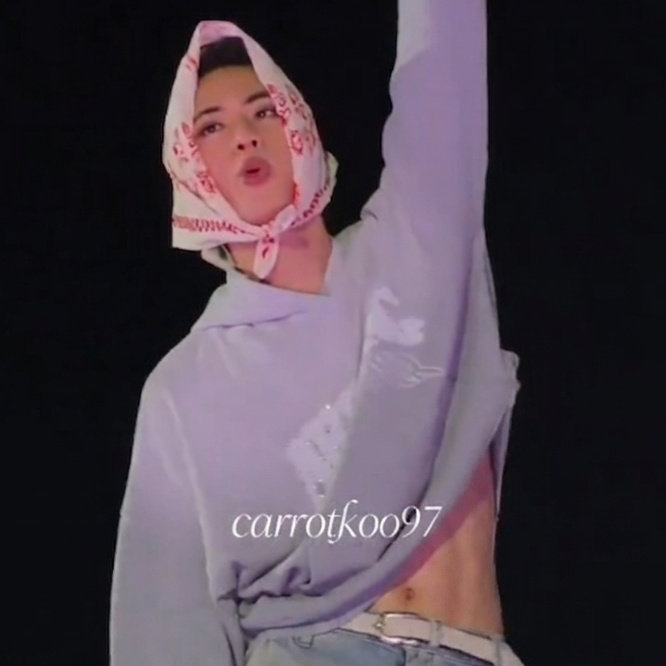 진 (방탄소년단) 최근 활동샷