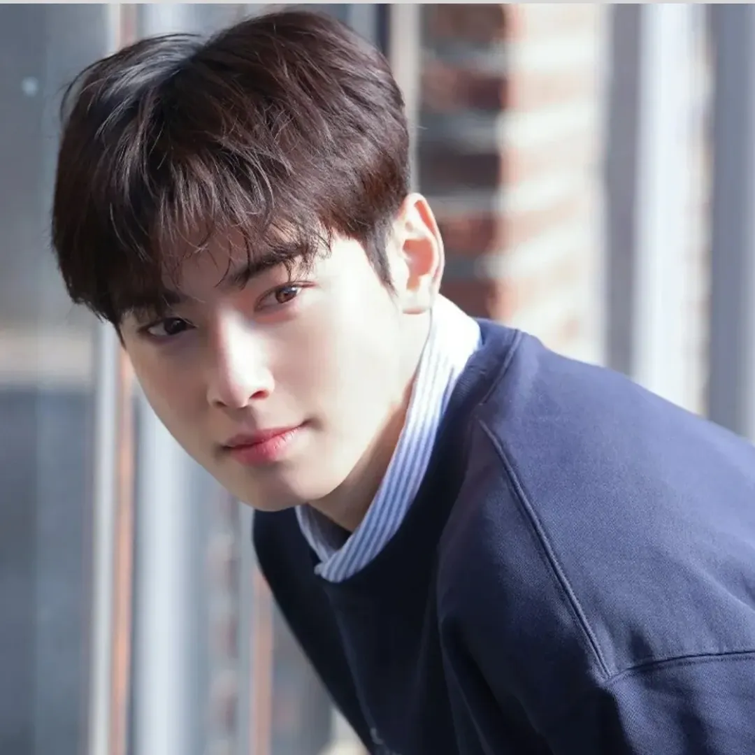 Latest photo of Eunwoo (ASTRO)