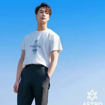 A moment captured by Moonbin (ASTRO)'s fan