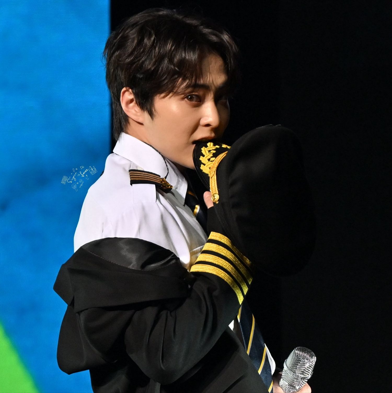 A moment captured by Xiumin (EXO)'s fan