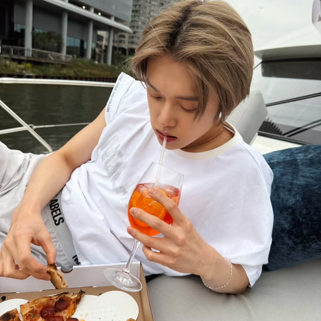 A moment captured by Yeonjun (TOMORROW X TOGETHER)'s fan