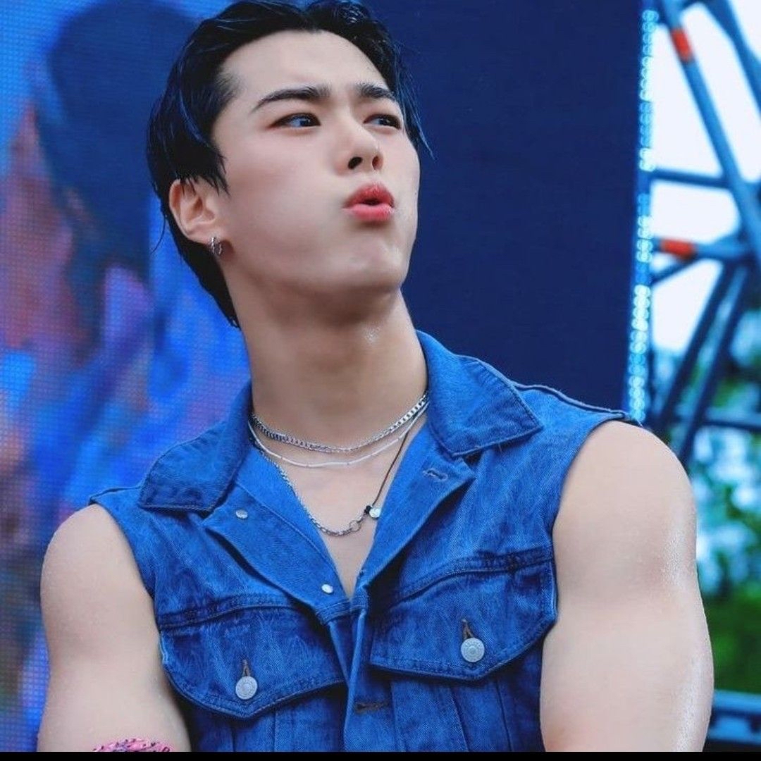 A moment captured by Moonbin (ASTRO)'s fan