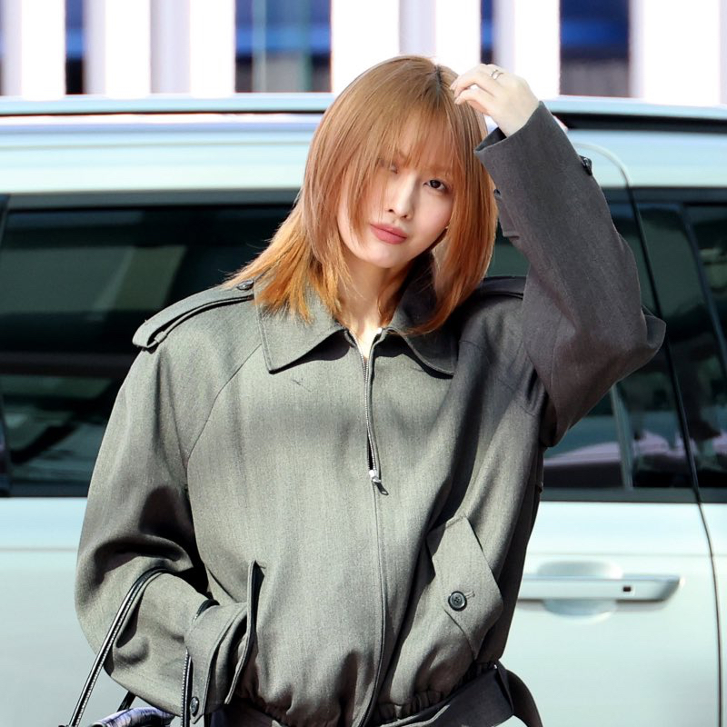 Foto aktivitas terbaru Momo (TWICE)