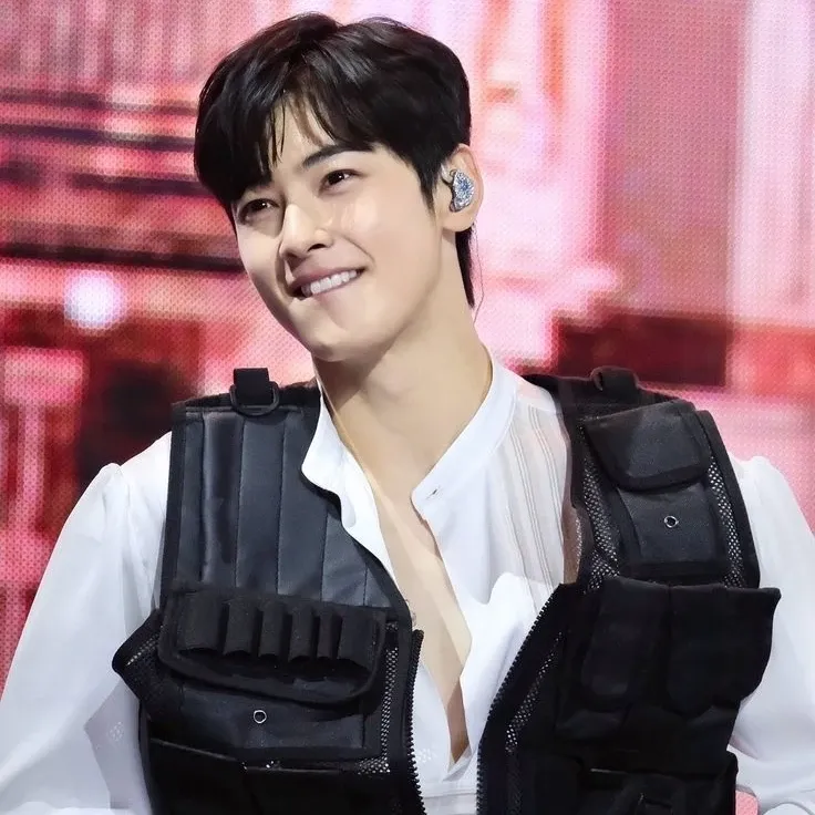 Recent activity shot of Eunwoo (ASTRO)