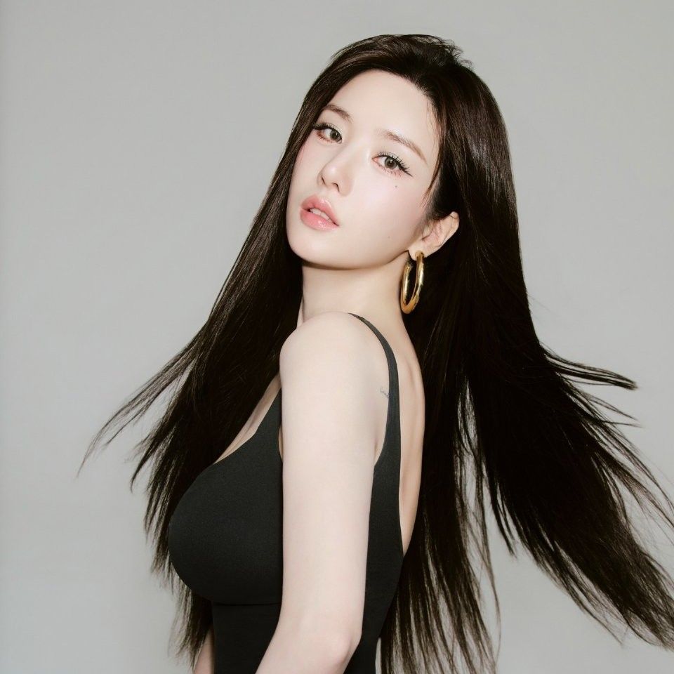 Behind-the-scenes cut of Kwon Eunbi