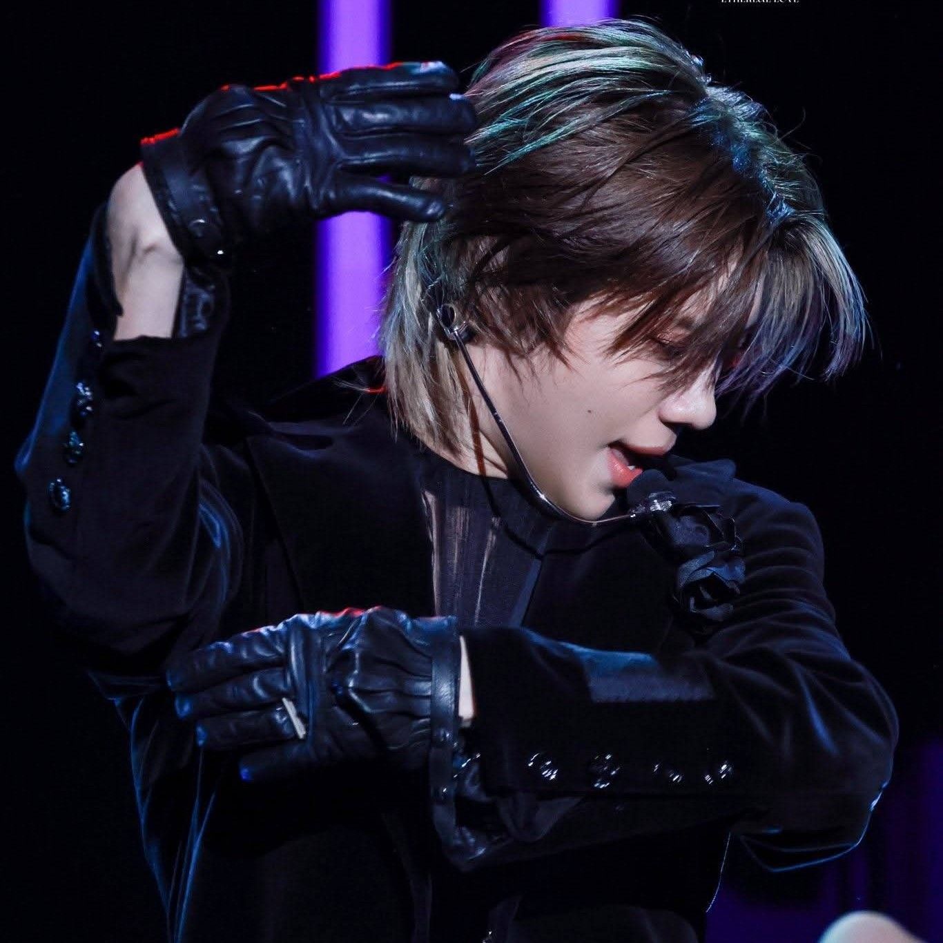 A moment captured by Taemin (SHINee)'s fan