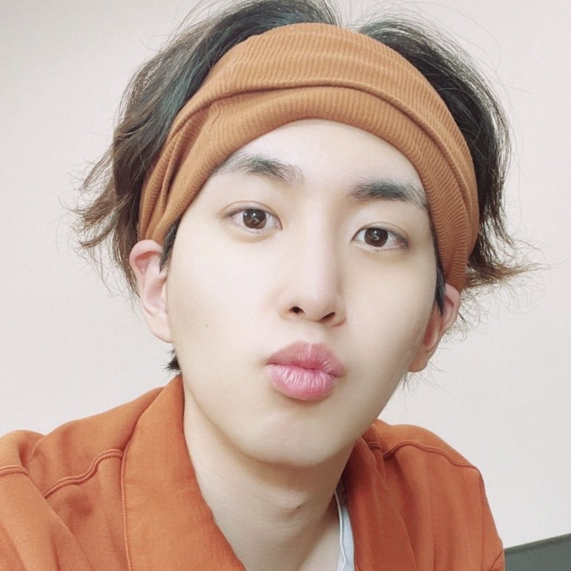 A moment captured by Shinwon (PENTAGON)'s fan