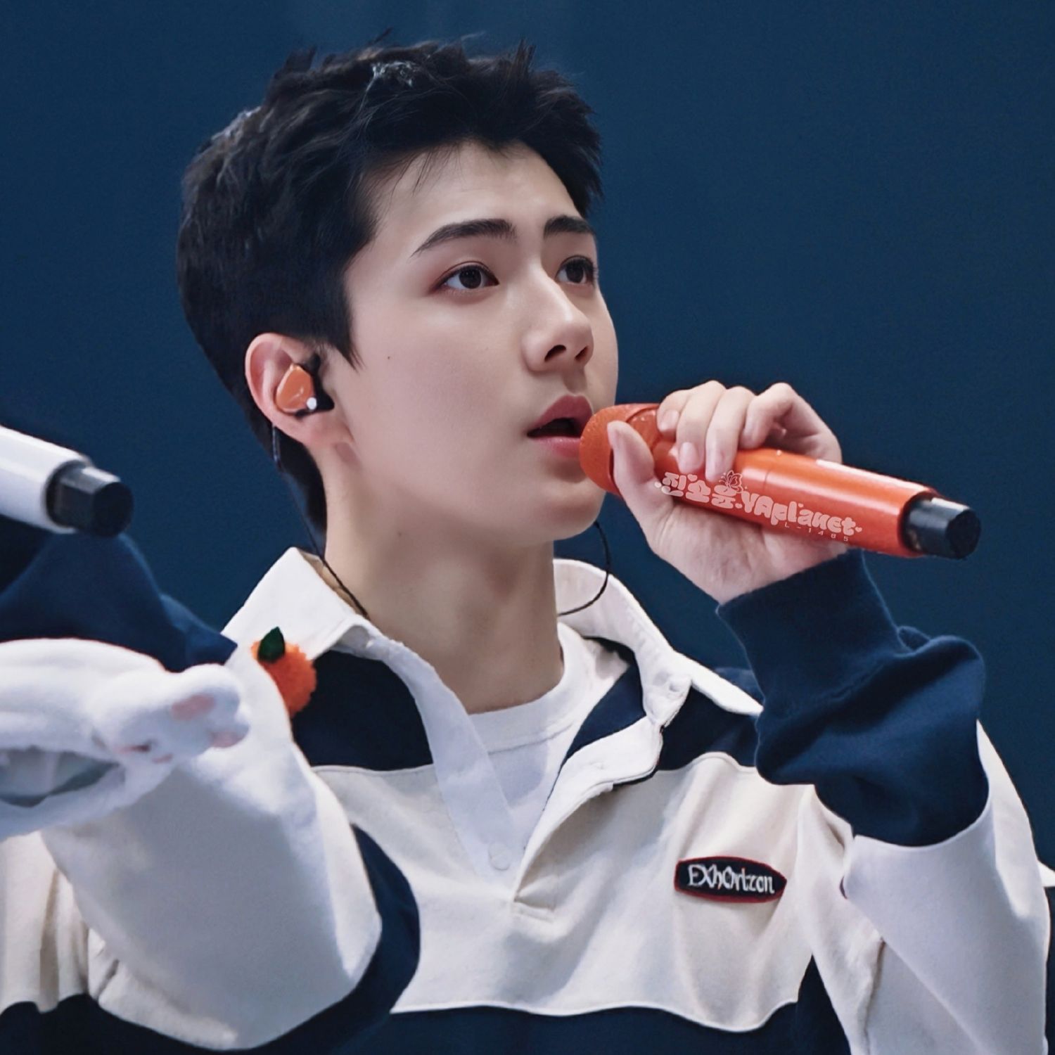 세훈 (EXO)의 비하인드 컷