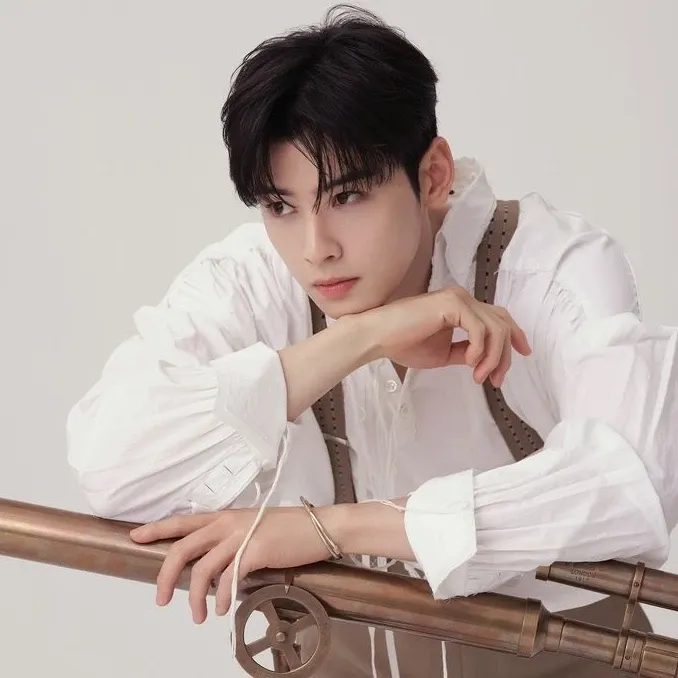 Latest photo of Eunwoo (ASTRO)