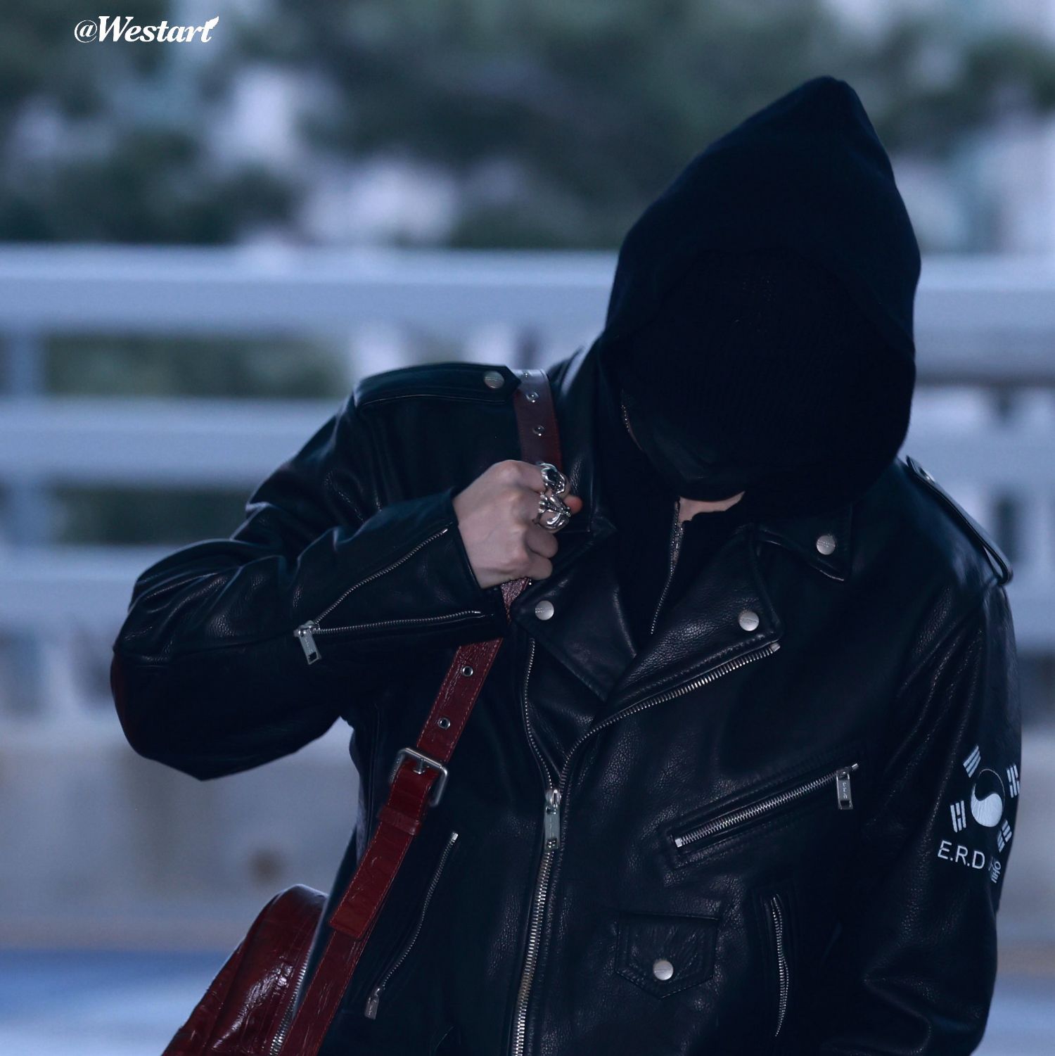 Foto aktivitas terbaru NI-KI (ENHYPEN)