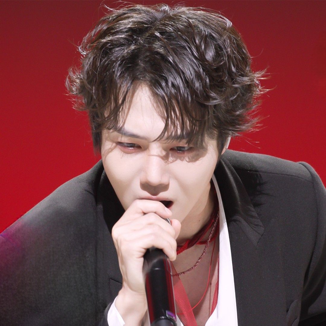 A moment captured by Jinho (PENTAGON)'s fan