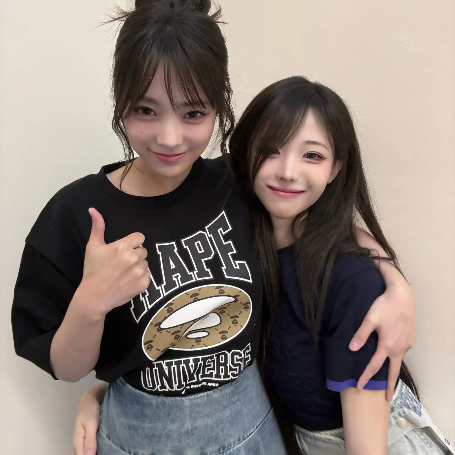 Behind-the-scenes cut of Siyeon (QWER)