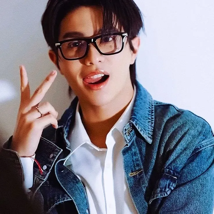 Latest photo of William (LYKN)