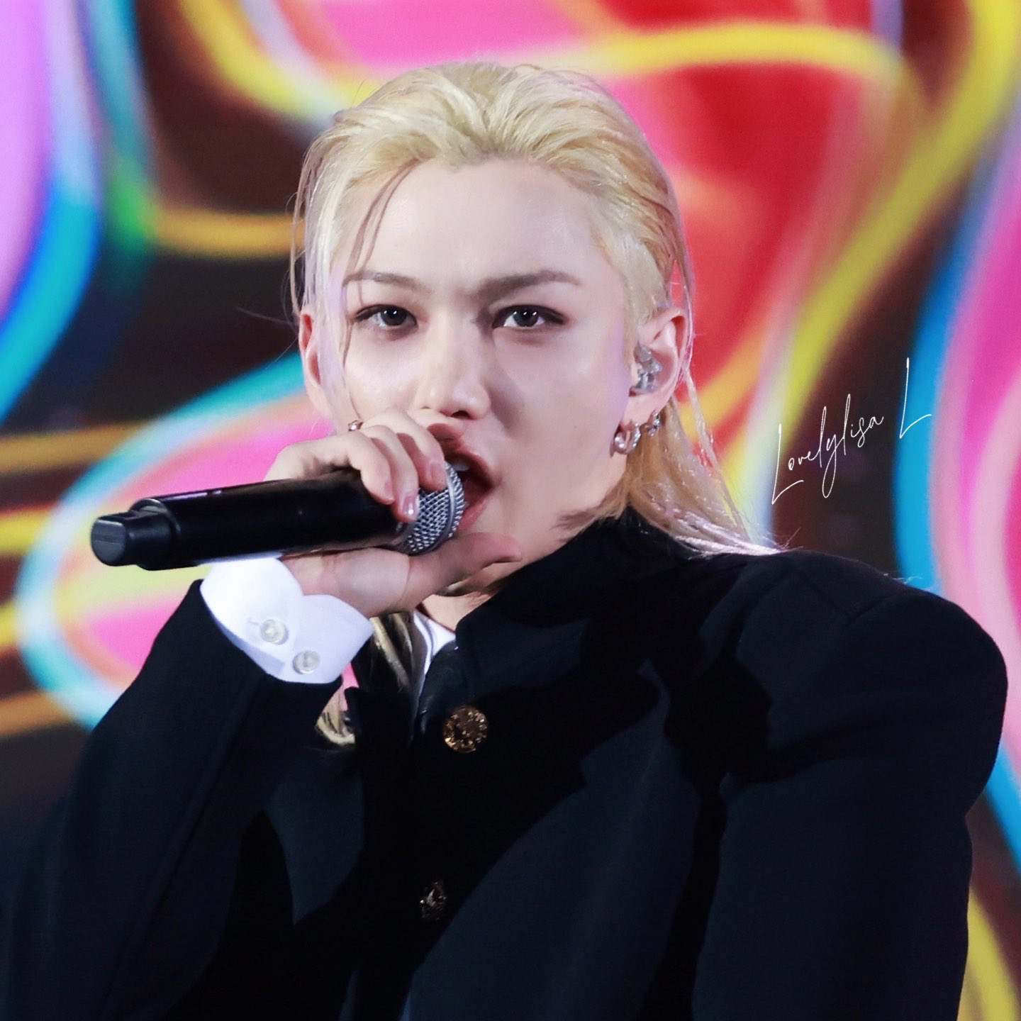 Latest photo of Felix (Stray Kids)