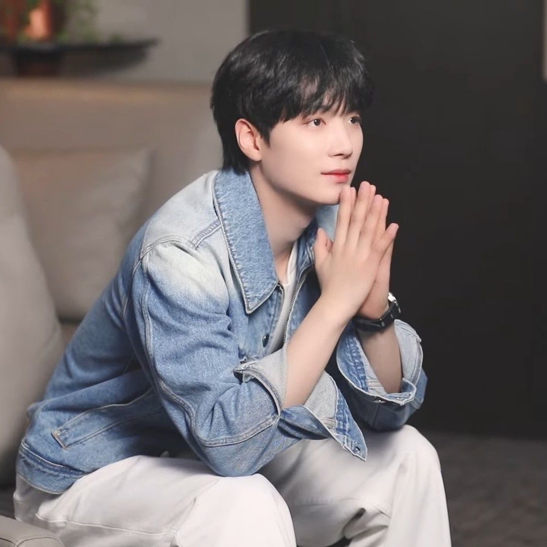 Recent activity shot of Kim Jonghyeon