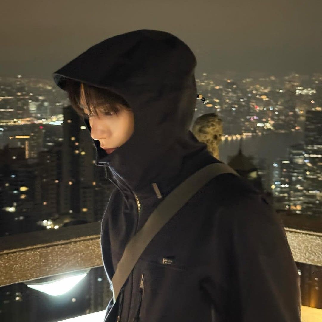 Behind-the-scenes cut of Joshua (SEVENTEEN)