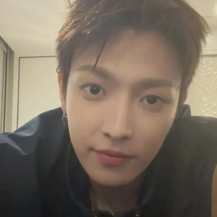 Latest photo of Hongjoong (ATEEZ)