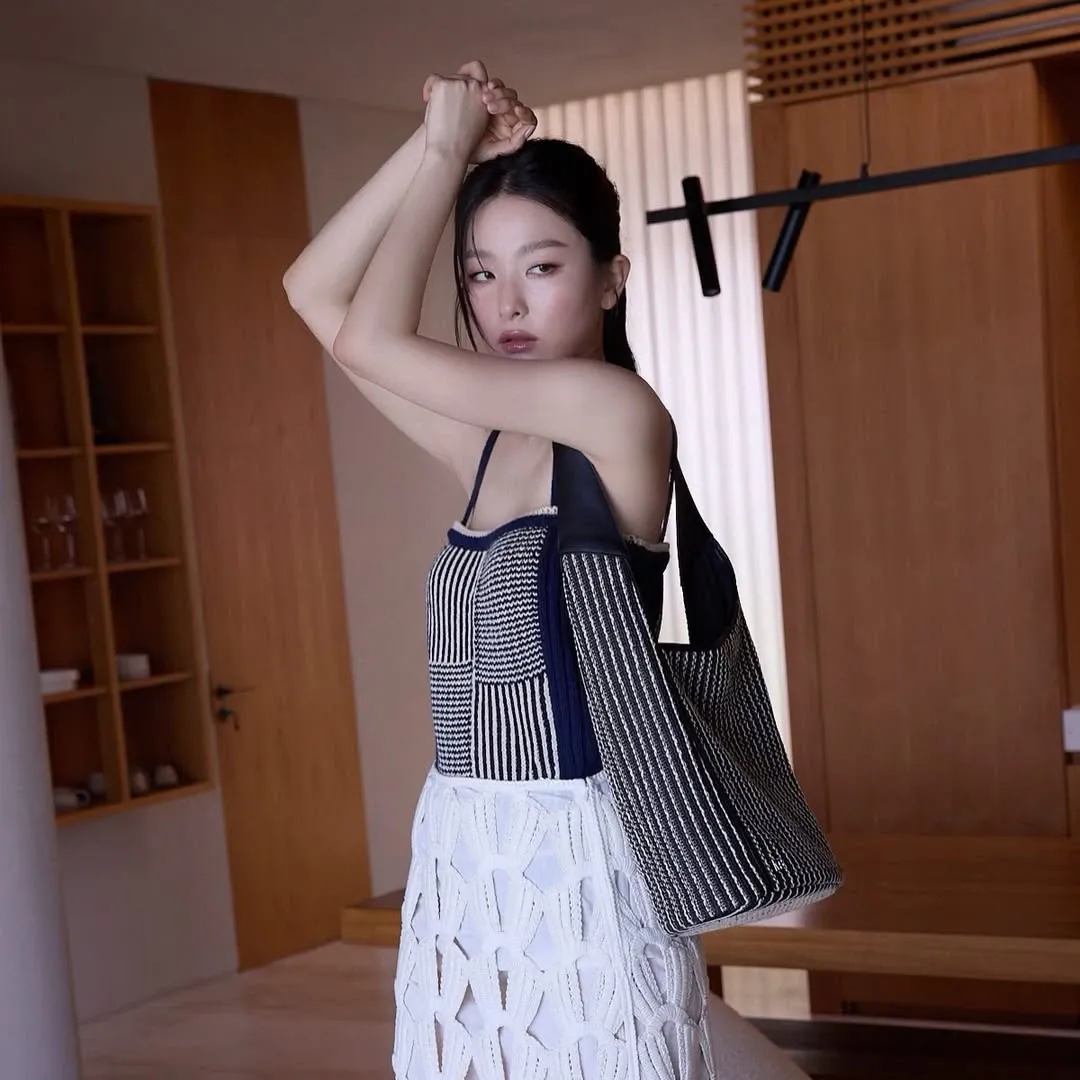 Recent activity shot of Seulgi (Red Velvet)