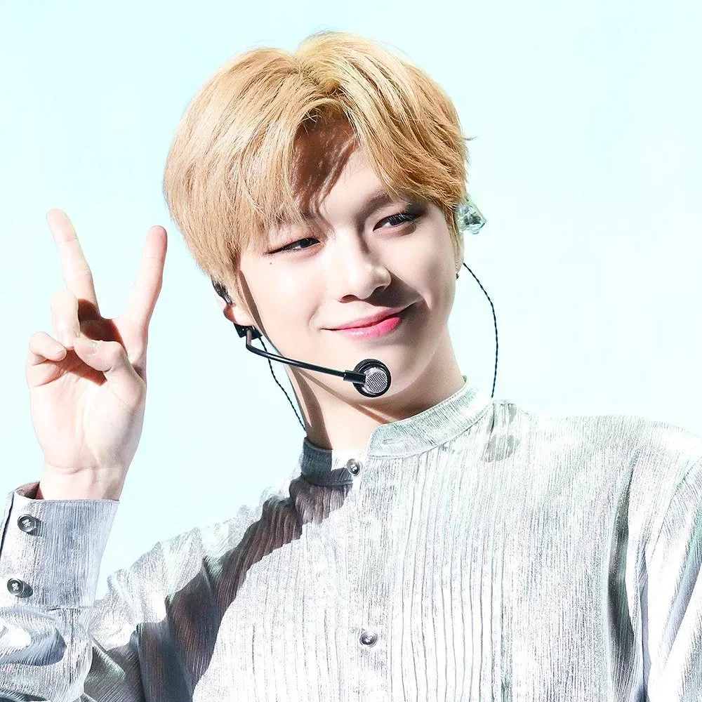 강다니엘의 최신 사진