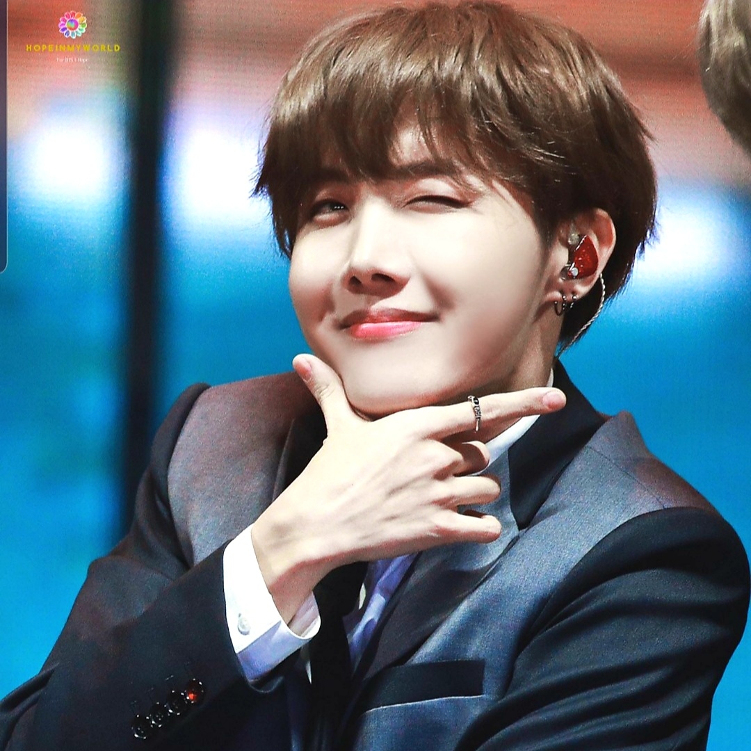 J-hope (防彈少年團)的最新活動照片