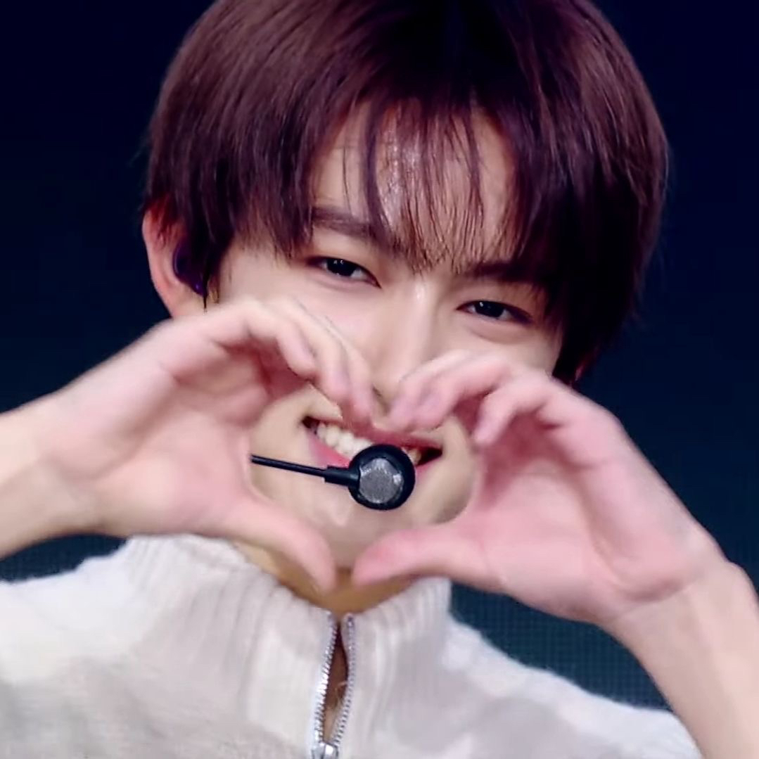 Recent activity shot of Seonghyeon (CORTIS)