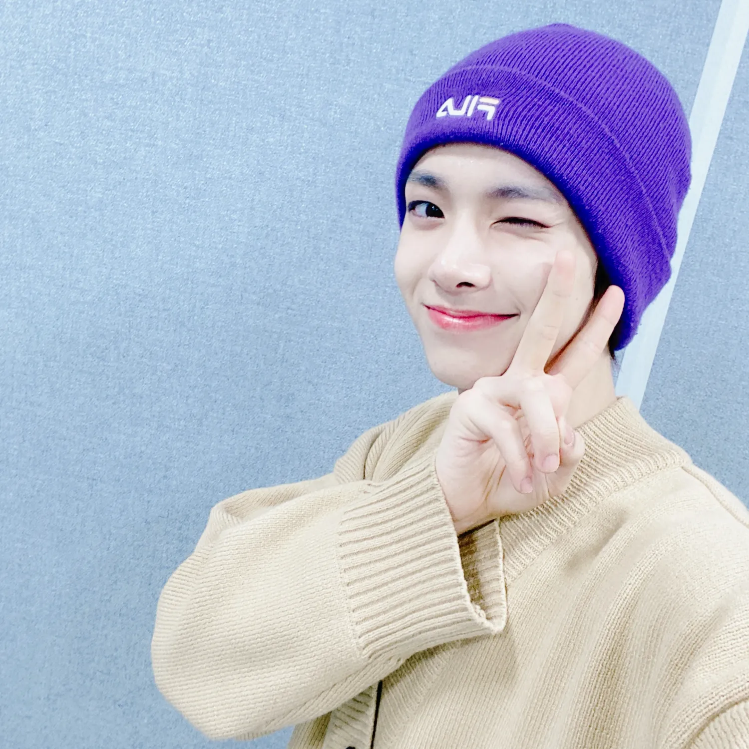 에반의 최신 사진