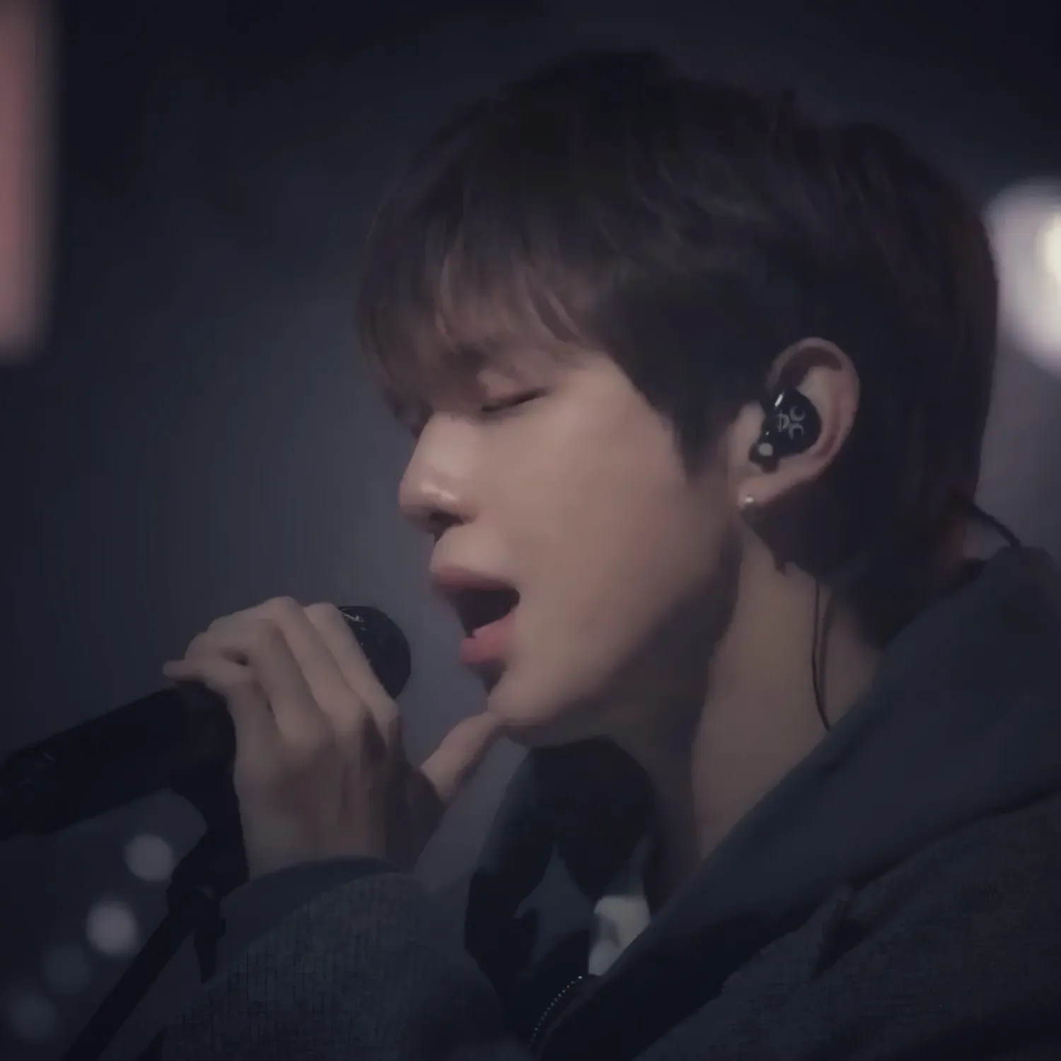 강다니엘 최근 활동샷