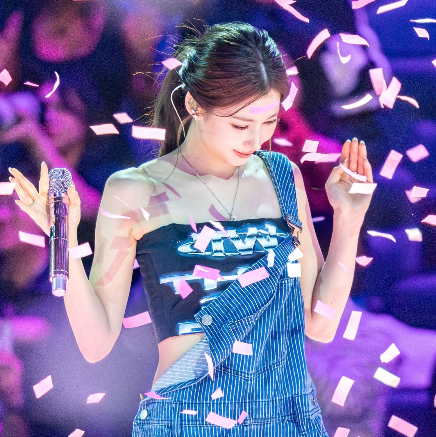 Sana (TWICE)粉絲拍下的瞬間