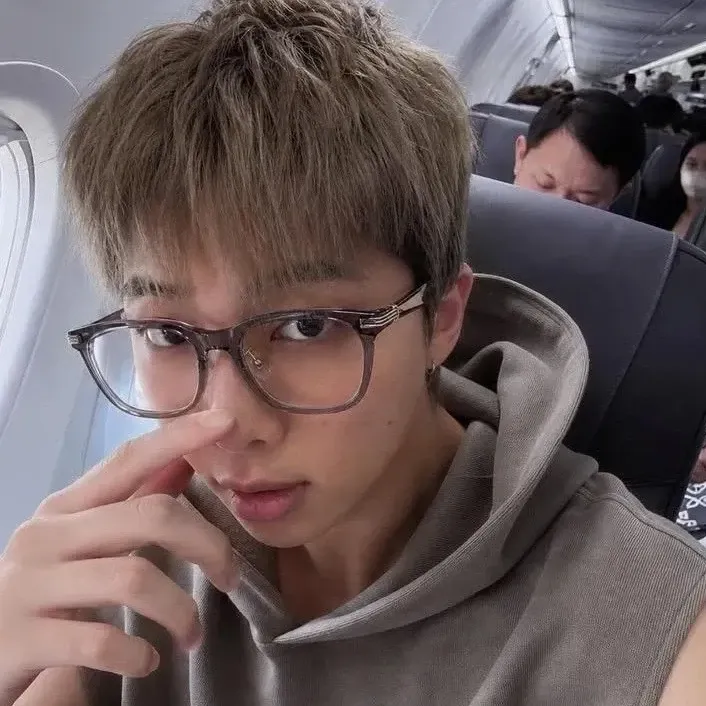 RM (방탄소년단) 최근 활동샷