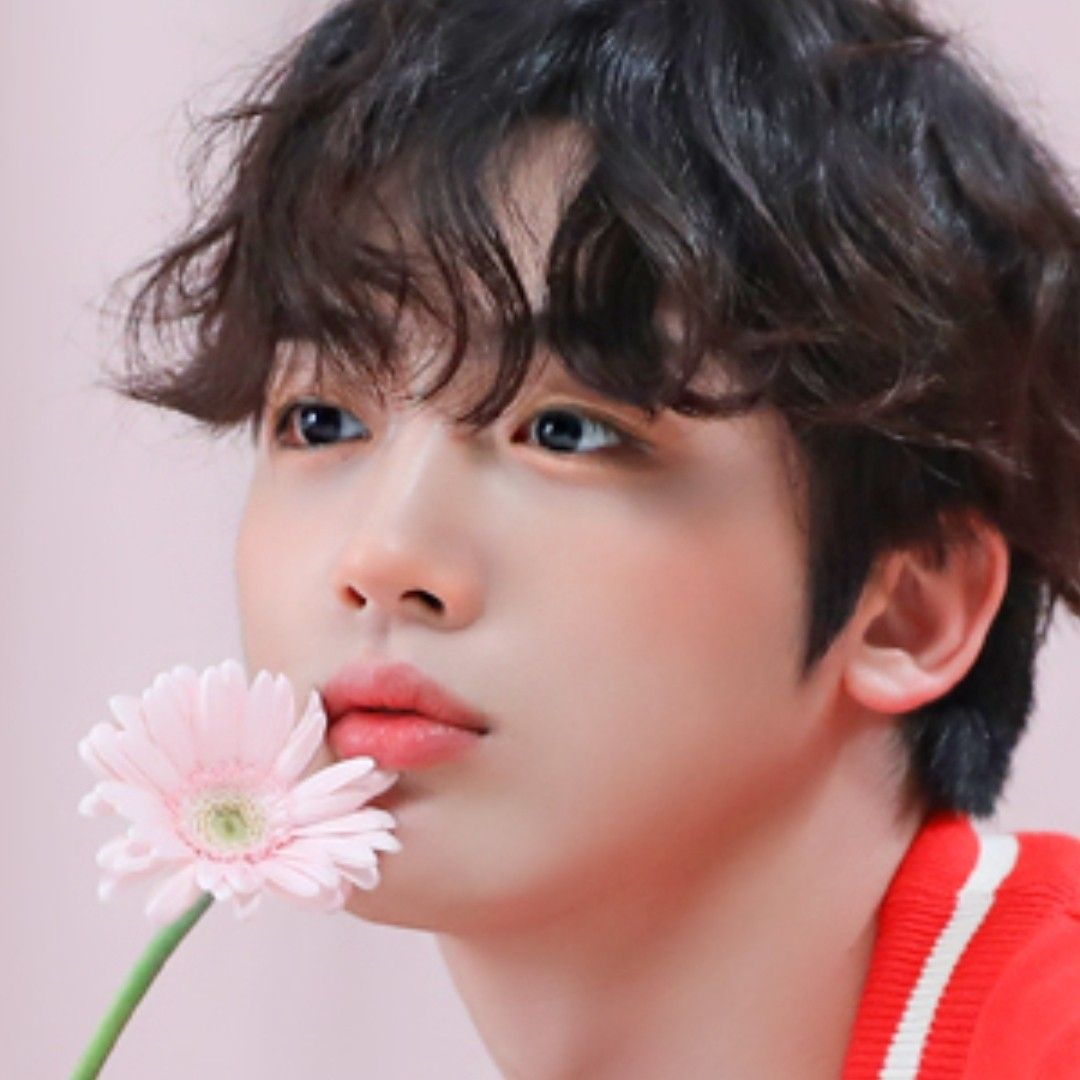 Latest photo of Kim Yohan (WEi)