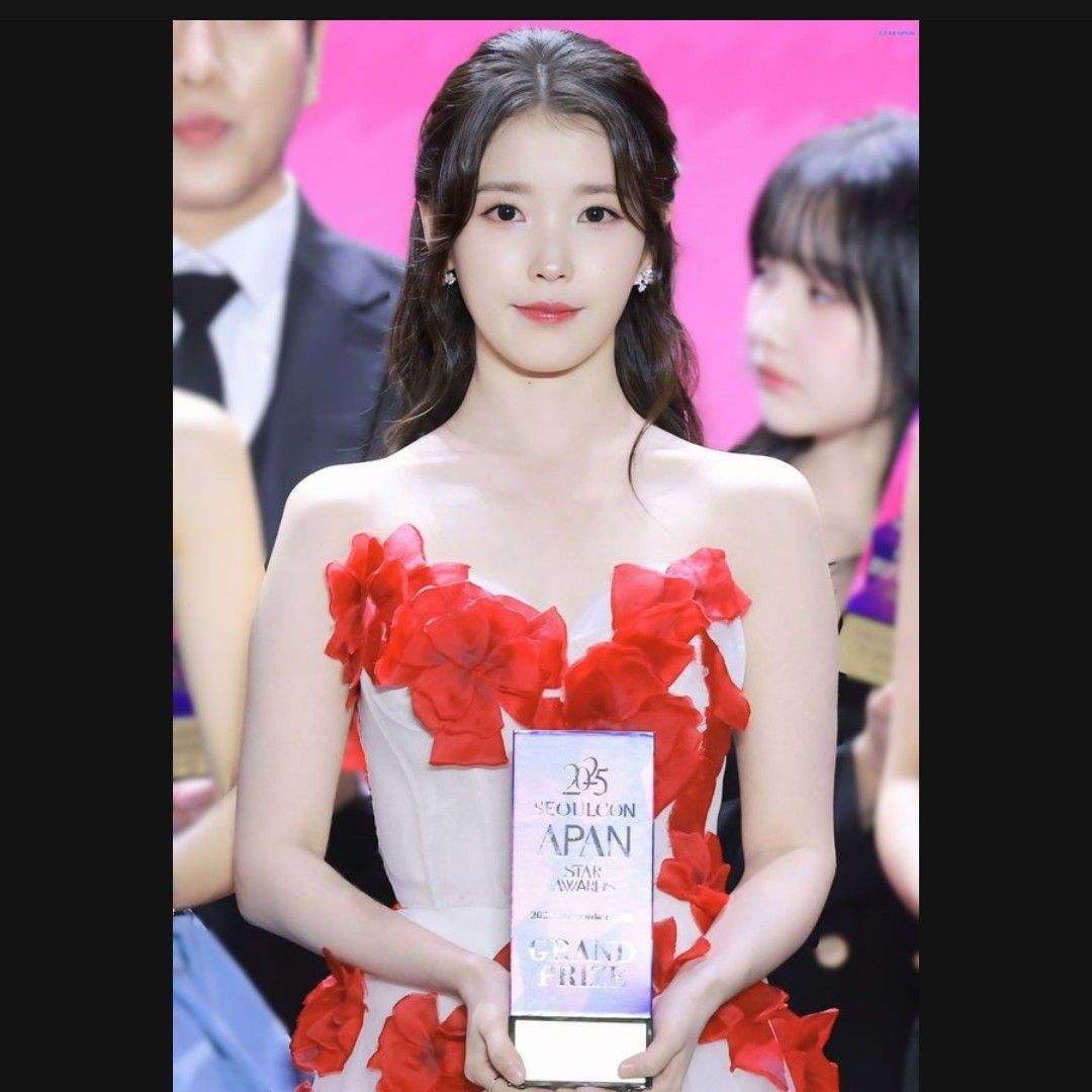 Latest photo of IU