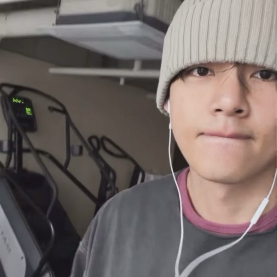 A moment captured by V (BTS)'s fan