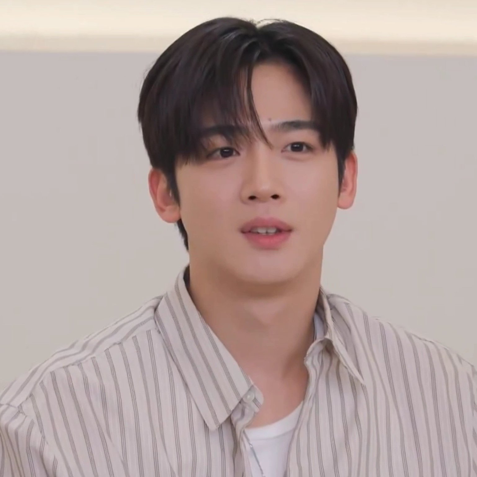 WEi キム・ヨハン ファンダムコミュニティ │ KPOP人気No.1アプリ 最愛ドル